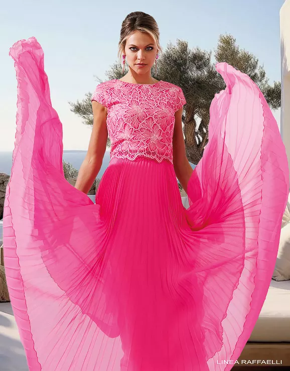 Robe pour mariage civil tout en fuchsia